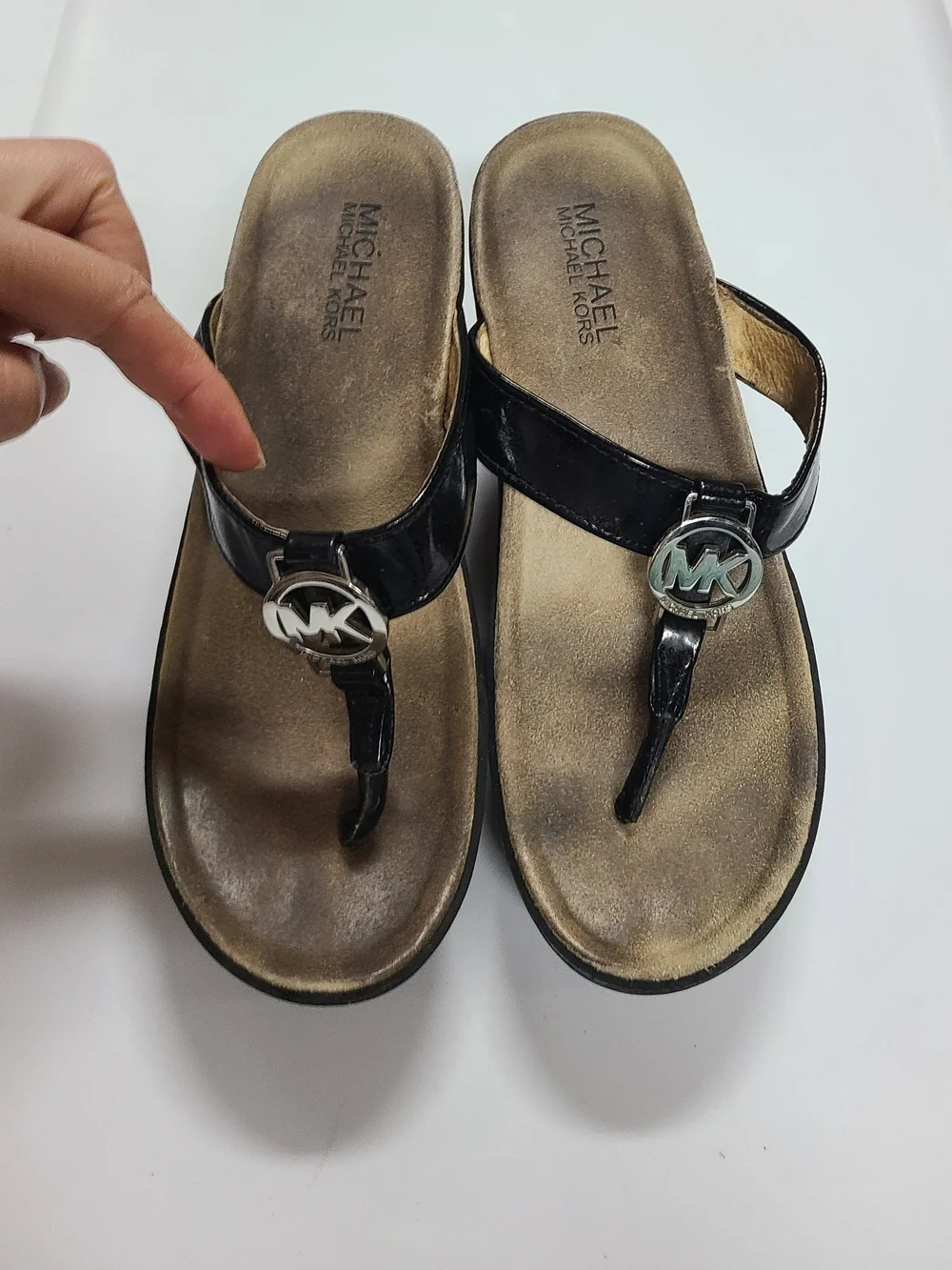 Michael Kors MK Designer Patent Black Wedge Thong Platform Sandals 6